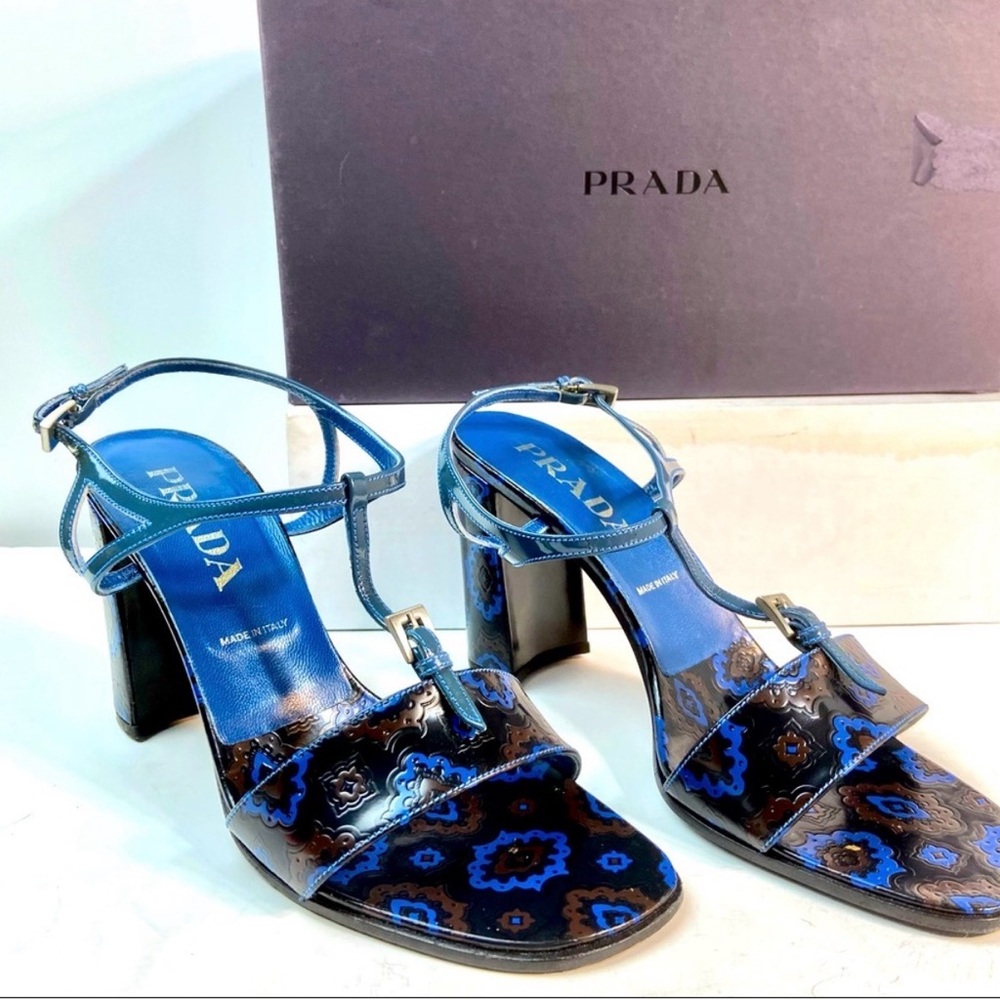 Vintage Prada Blue Floral Chunky Heels - Picture 3 of 12